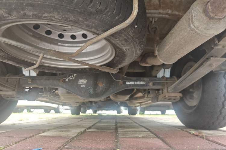 Used Wuling Zhengcheng 2015 1.5L Comfort L3C Chassis Rear