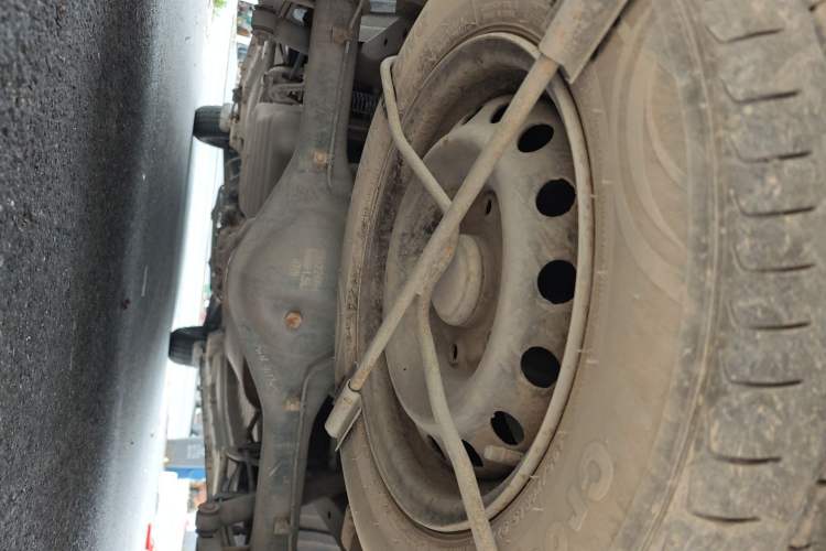 Used Wuling Zhengcheng 2015 1.5L Comfort L3C Chassis Rear