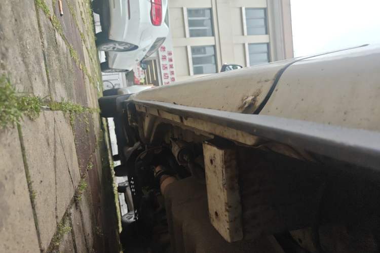 Used Wuling Zhengcheng 2015 1.5L Comfort L3C Chassis Rear Left
