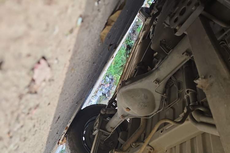 Used Wuling Zhengcheng 2015 1.5L Comfort L3C Chassis Rear Left