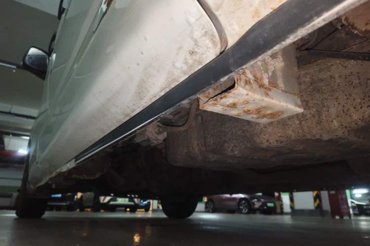 Used Wuling Zhengcheng 2015 1.5L Comfort L3C Chassis Rear Left