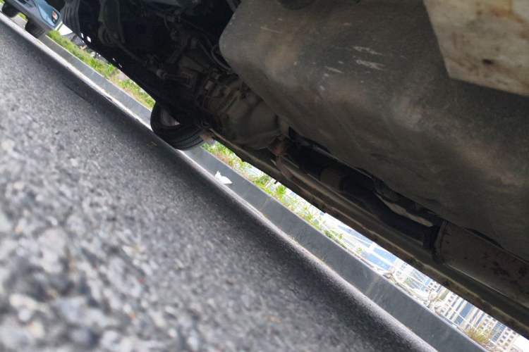Used Wuling Zhengcheng 2015 1.8L Luxury Model LJ479QE2 Chassis Rear Left