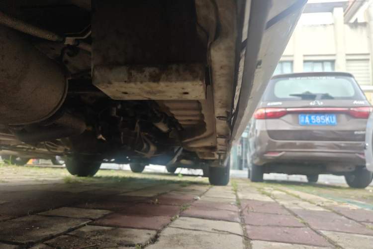 Used Wuling Zhengcheng 2015 1.5L Comfort L3C Chassis Rear Right