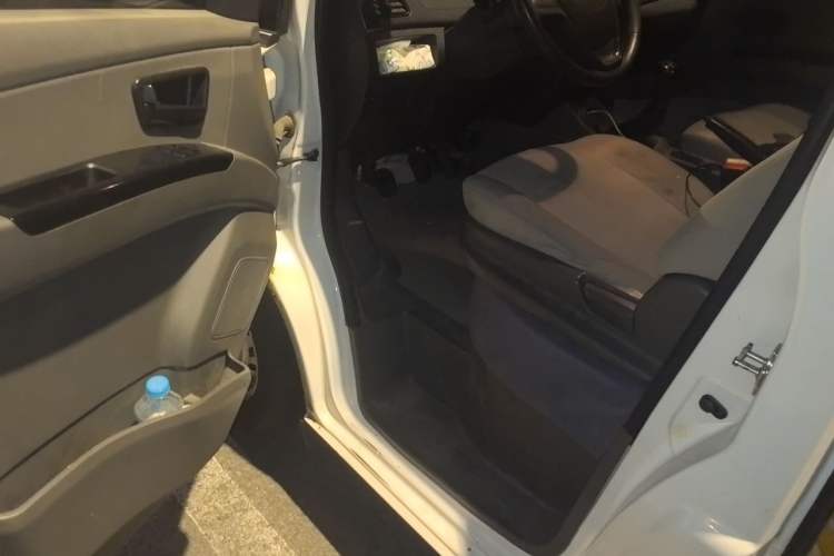 Used Wuling Zhengcheng 2015 1.5L Comfort L3C Driver Seat