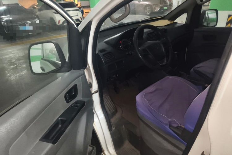 Used Wuling Zhengcheng 2015 1.5L Comfort L3C Driver Seat