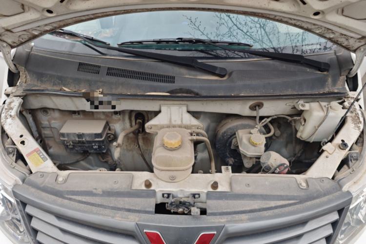 Used Wuling Zhengcheng 2015 1.5L Comfort L3C Engine Bay