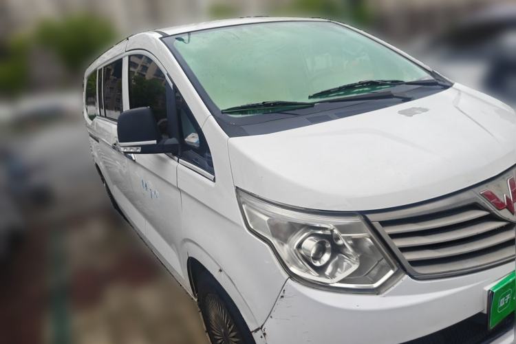 Used Wuling Zhengcheng 2015 1.5L Comfort L3C Front Right 45 Deg