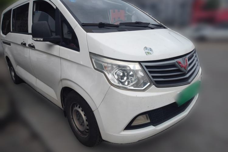 Used Wuling Zhengcheng 2015 1.5L Comfort L3C Front Right 45 Deg