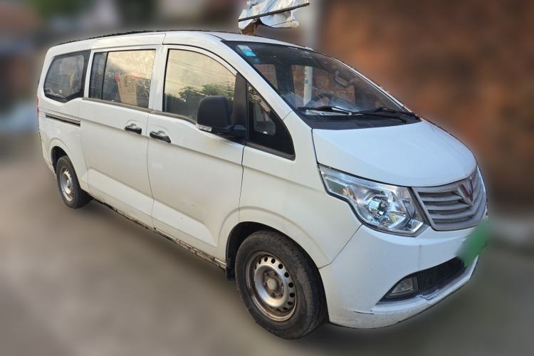 Used Wuling Zhengcheng 2015 1.5L Comfort L3C Front Right 45 Deg