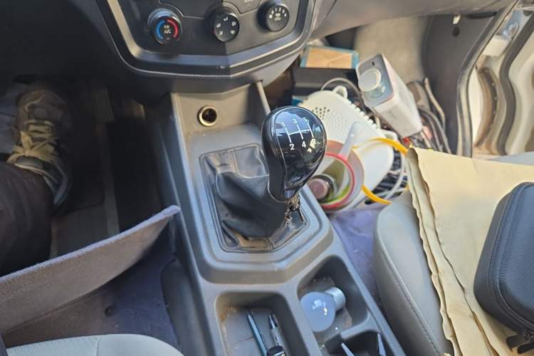 Used Wuling Zhengcheng 2015 1.5L Comfort L3C Gear Lever