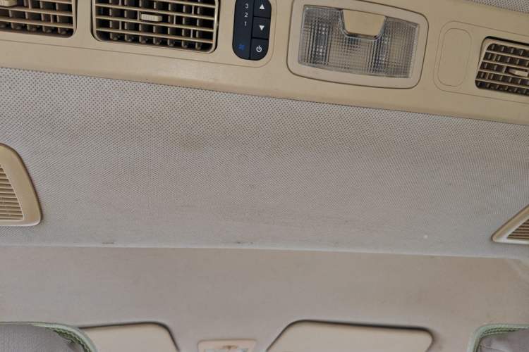 Used Wuling Zhengcheng 2015 1.8L Luxury Model LJ479QE2 Headliner