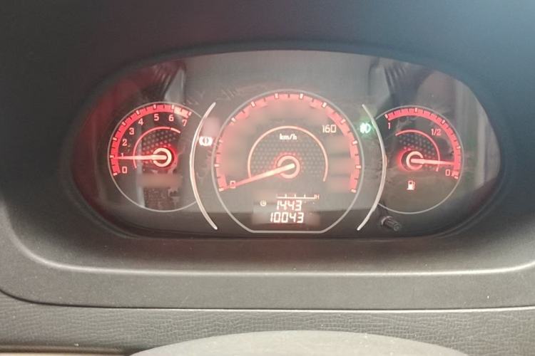 Used Wuling Zhengcheng 2015 1.8L Luxury Model LJ479QE2 Instrument Cluster