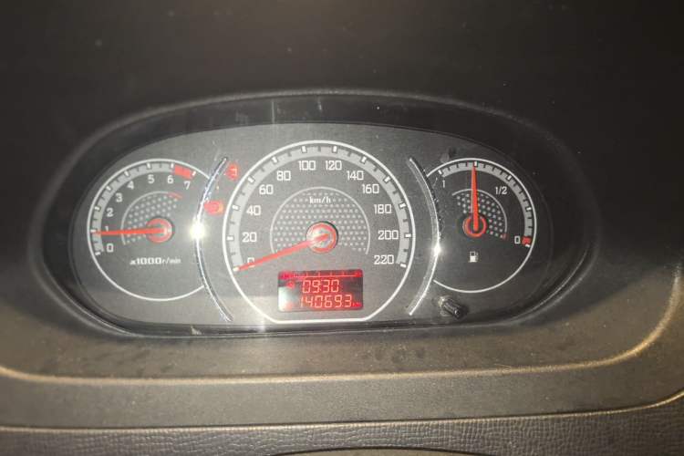 Used Wuling Zhengcheng 2015 1.5L Comfort L3C Instrument Cluster