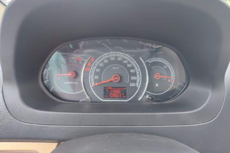 Used Wuling Zhengcheng 2015 1.8L Luxury Model LJ479QE2 Instrument Cluster