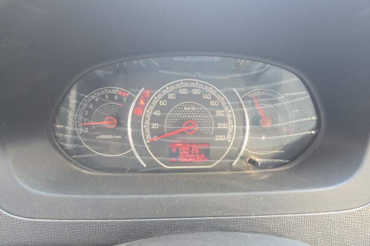 Used Wuling Zhengcheng 2015 1.5L Comfort L3C Instrument Cluster