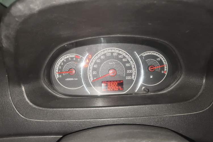 Used Wuling Zhengcheng 2015 1.5L Comfort L3C Instrument Cluster