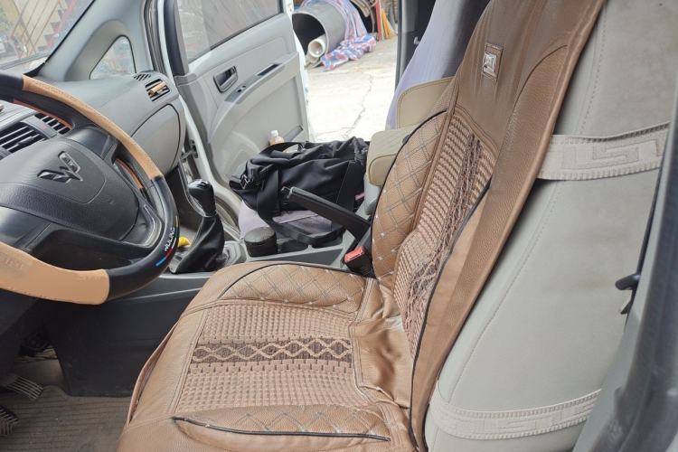 Used Wuling Zhengcheng 2015 1.8L Comfort Model LJ479QE2 Left Front Seat