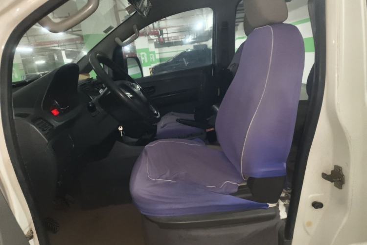 Used Wuling Zhengcheng 2015 1.5L Comfort L3C Left Front Seat