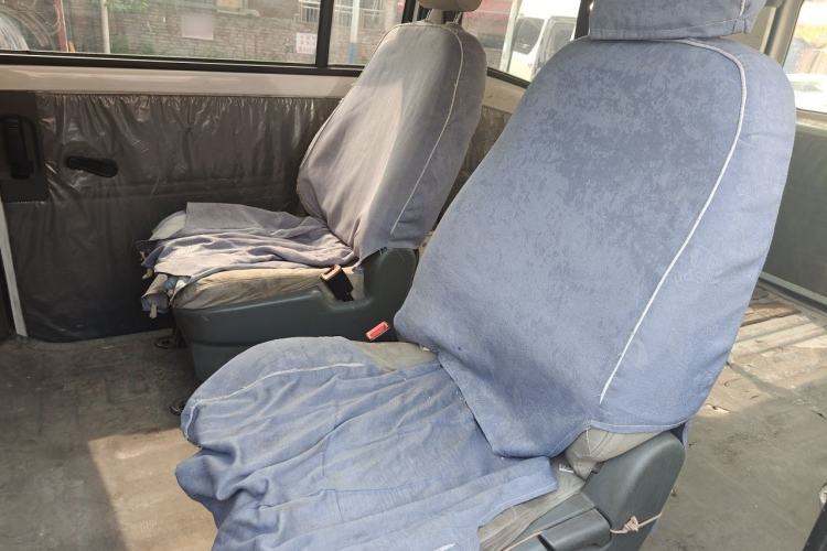 Used Wuling Zhengcheng 2015 1.8L Comfort Model LJ479QE2 Left Rear Seat