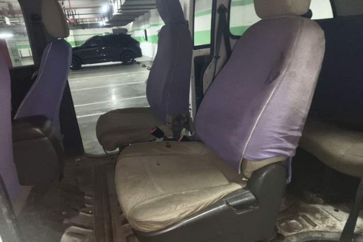 Used Wuling Zhengcheng 2015 1.5L Comfort L3C Left Rear Seat
