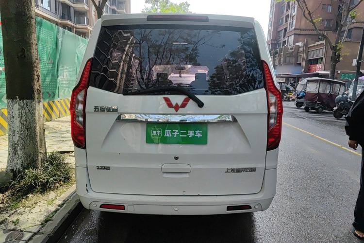Used Wuling Zhengcheng 2015 1.8L Luxury Model LJ479QE2 Rear