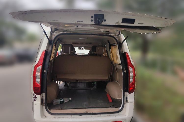 Used Wuling Zhengcheng 2015 1.8L Luxury Model LJ479QE2 Trunk