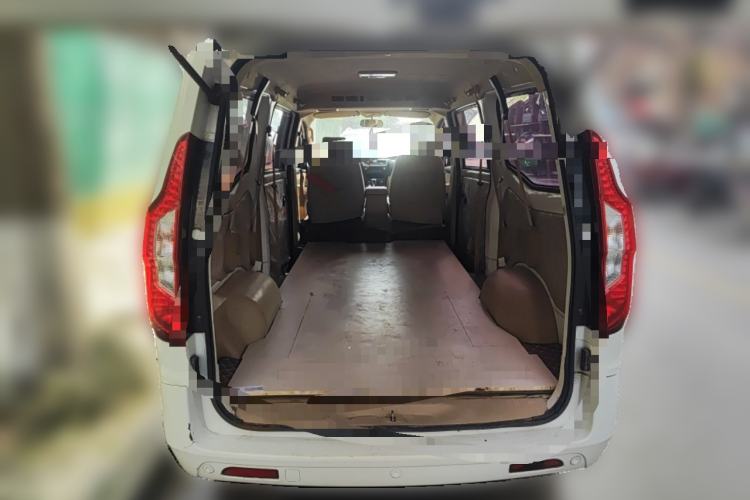 Used Wuling Zhengcheng 2015 1.8L Luxury Model LJ479QE2 Trunk