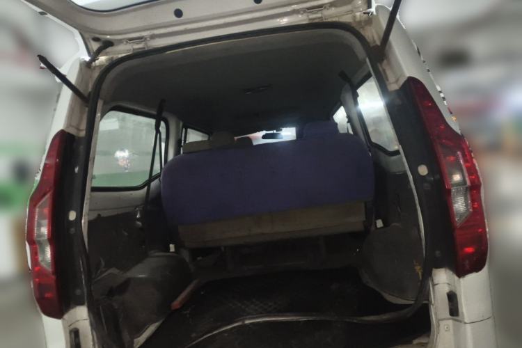 Used Wuling Zhengcheng 2015 1.5L Comfort L3C Trunk