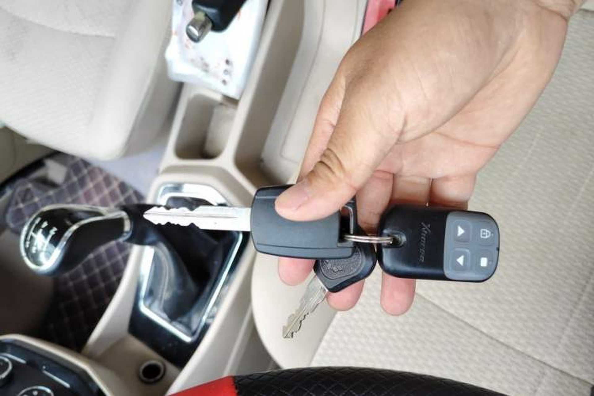 Used Wuling Zhengcheng 2015 1.8L Luxury Model LJ479QE2 Vehicle Key