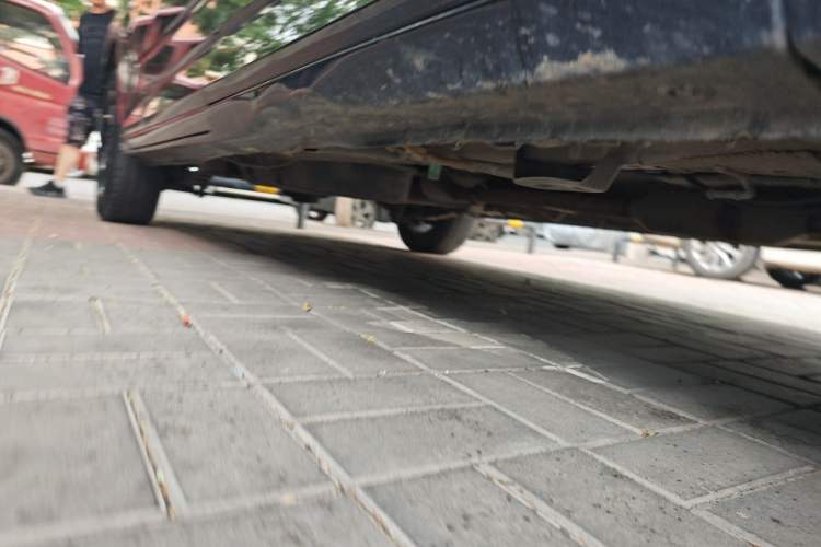 Used Wuling Zhengcheng 2021 1.5T Manual Luxury Version Chassis Front Right