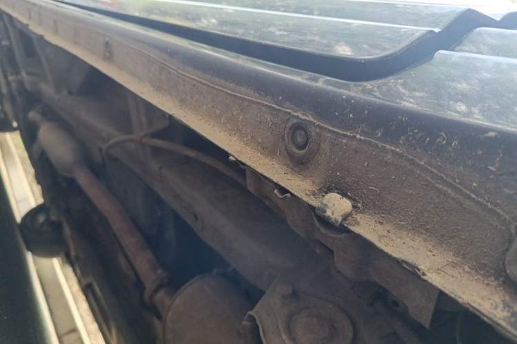 Used Wuling Zhengcheng 2021 1.5T Manual Comfort Version Chassis Rear Left