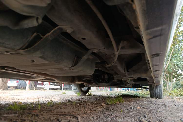Used Wuling Zhengcheng 2021 1.5T Manual Luxury Version Chassis Rear Right