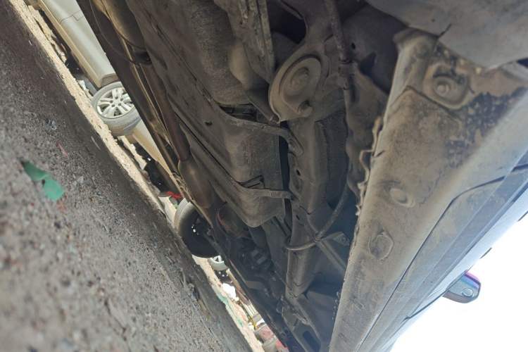 Used Wuling Zhengcheng 2021 1.5T Manual Comfort Version Chassis Rear Right