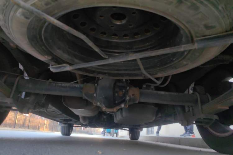 Used Wuling Zhengcheng 2021 1.5T Manual Luxury Version Chassis Rear