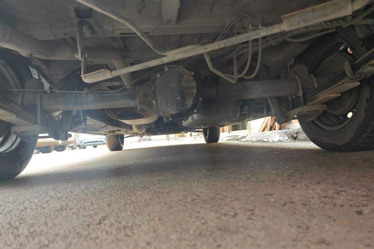 Used Wuling Zhengcheng 2021 1.5T Manual Comfort Version Chassis Rear