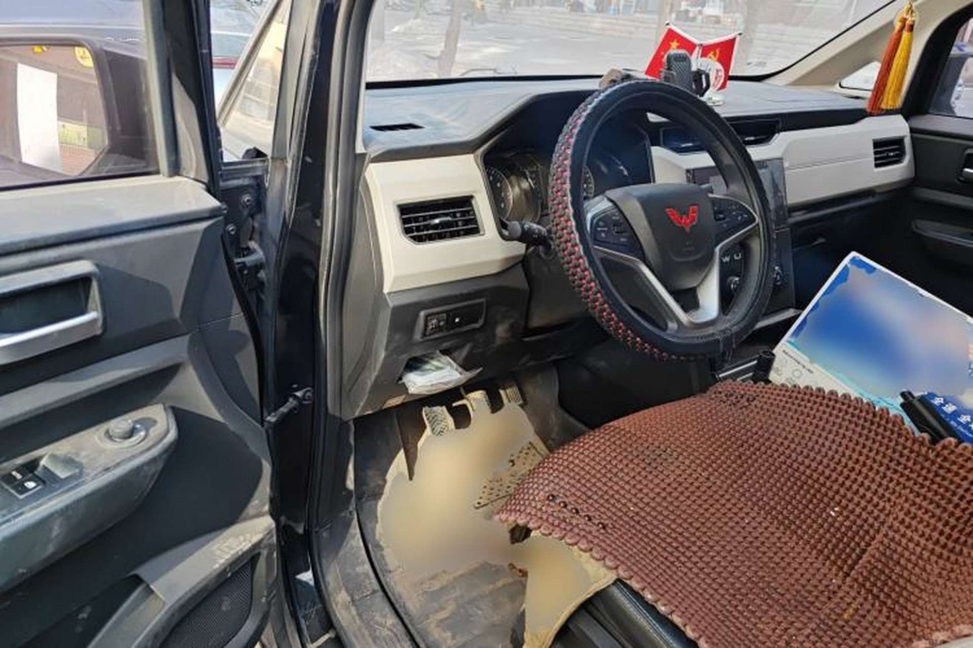 Used Wuling Zhengcheng 2021 1.5T Manual Luxury Version Driver Seat