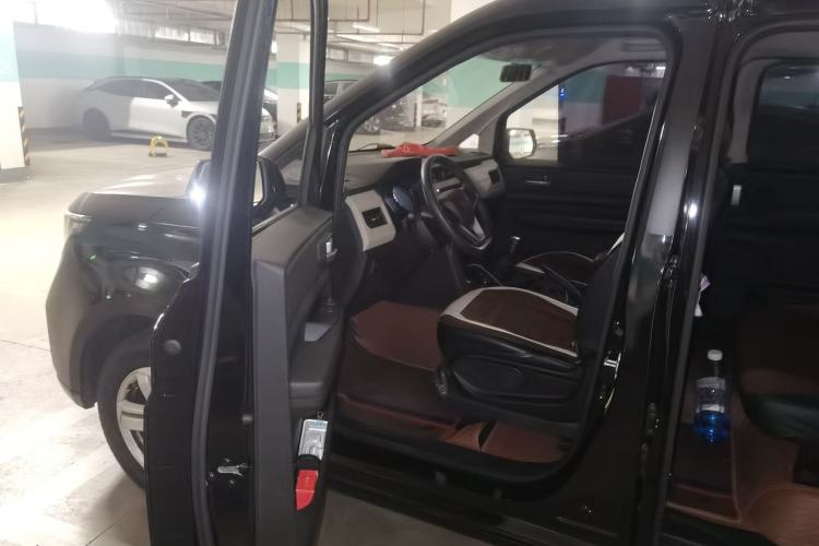 Used Wuling Zhengcheng 2021 1.5T Manual Luxury Version Driver Seat