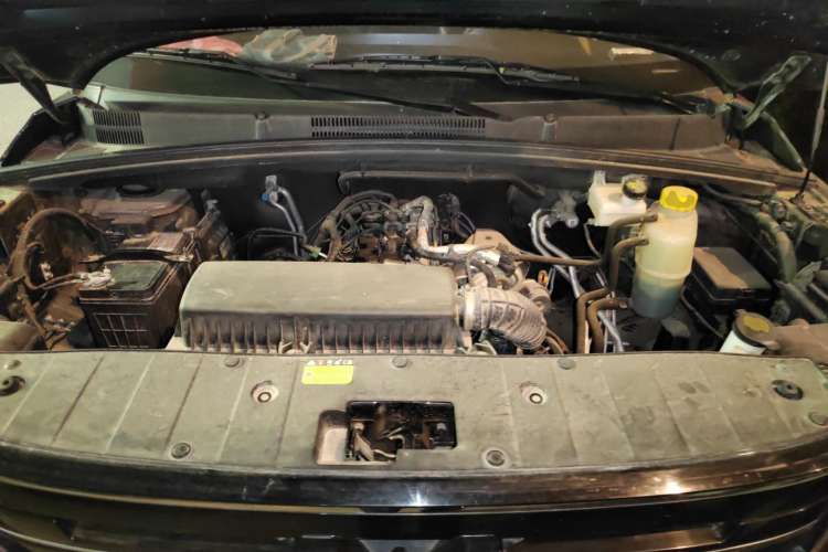 Used Wuling Zhengcheng 2021 1.5T Manual Comfort Version Engine Bay
