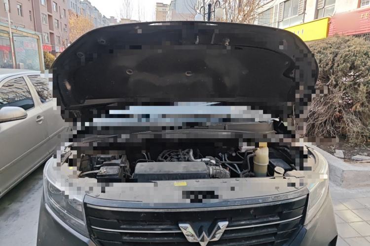Used Wuling Zhengcheng 2021 1.5T Manual Luxury Version Engine Bay