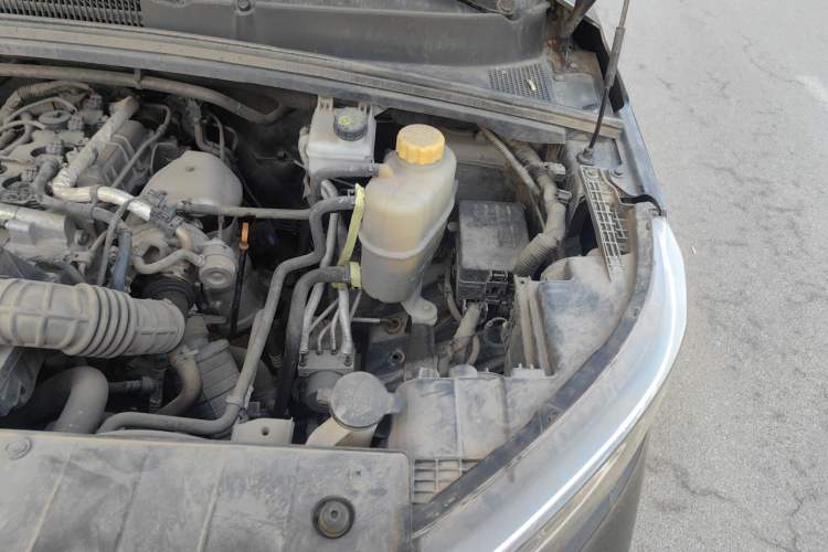 Used Wuling Zhengcheng 2021 1.5T Manual Luxury Version Engine Bay Left