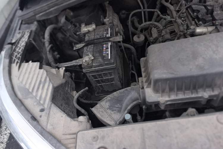 Used Wuling Zhengcheng 2021 1.5T Manual Comfort Version Engine Bay Right