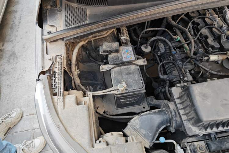 Used Wuling Zhengcheng 2021 1.5T Manual Luxury Version Engine Bay Right