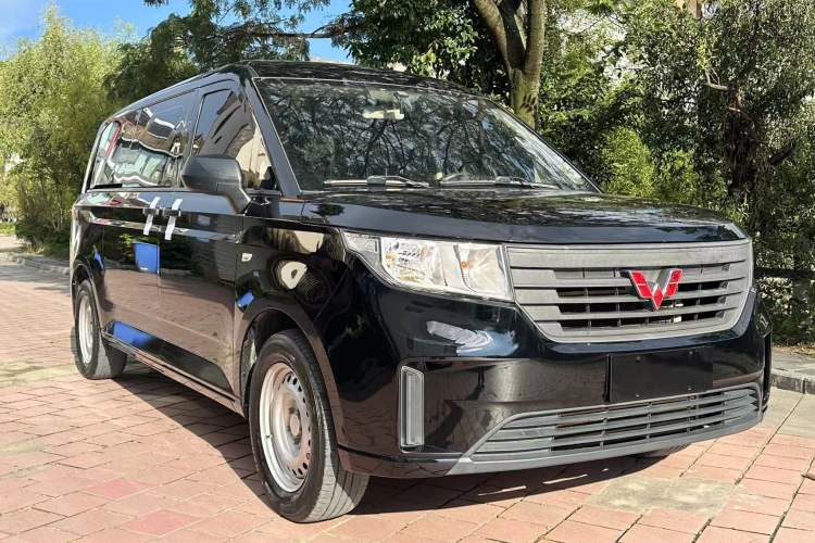 Used Wuling Zhengcheng 2021 1.5T Manual Comfort Version Exterior 2