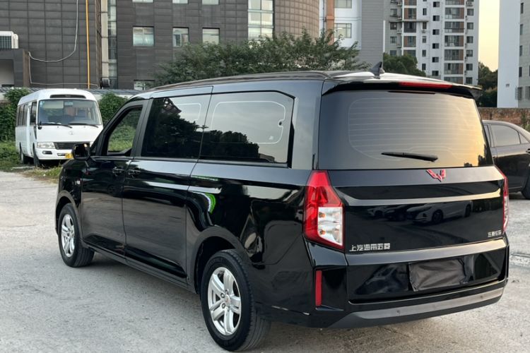 Used Wuling Zhengcheng 2021 1.5T Manual Luxury Version Exterior 3