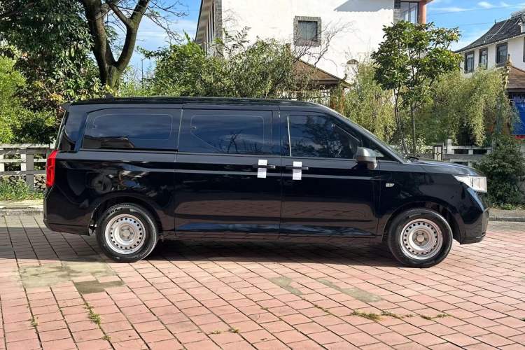 Used Wuling Zhengcheng 2021 1.5T Manual Comfort Version Exterior 3