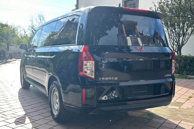 Used Wuling Zhengcheng 2021 1.5T Manual Comfort Version Exterior 4