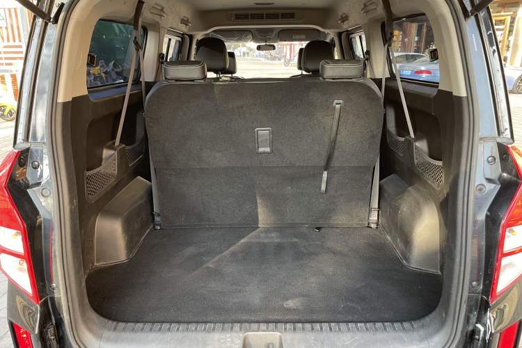 Used Wuling Zhengcheng 2021 1.5T Manual Luxury Version Exterior 9