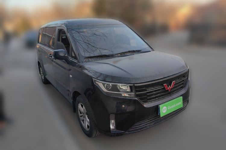 Used Wuling Zhengcheng 2021 1.5T Manual Luxury Version Front Right 45 Deg