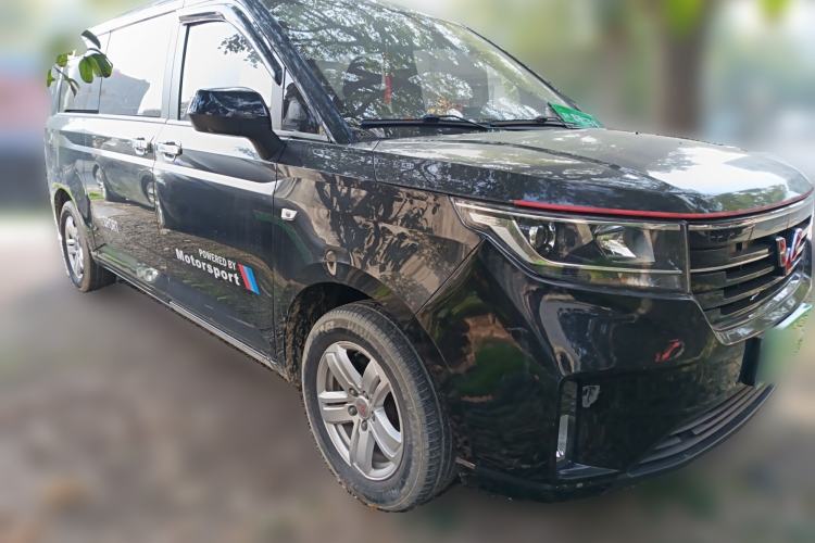 Used Wuling Zhengcheng 2021 1.5T Manual Luxury Version Front Right 45 Deg