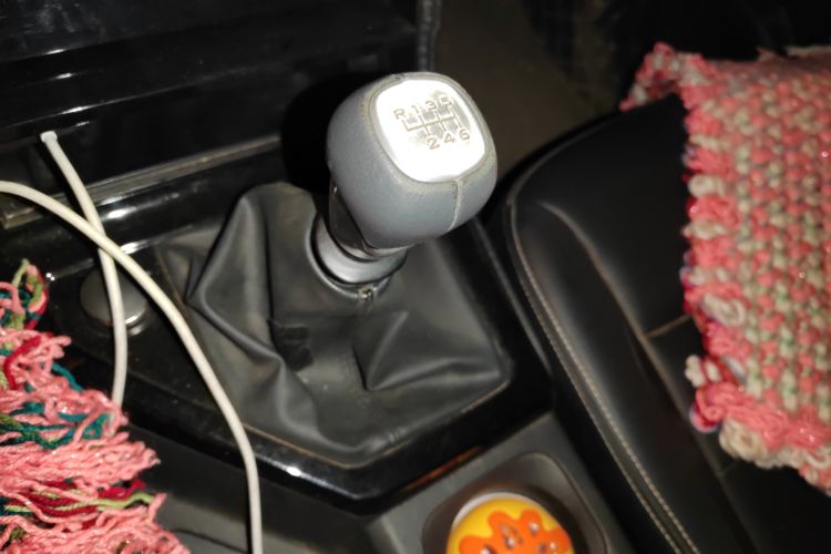 Used Wuling Zhengcheng 2021 1.5T Manual Comfort Version Gear Lever